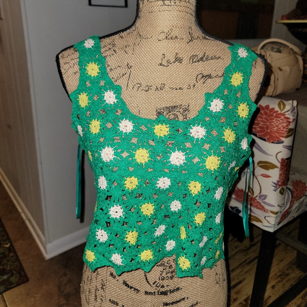 NWT Boutique New In crochet crop tank top Boho S/M